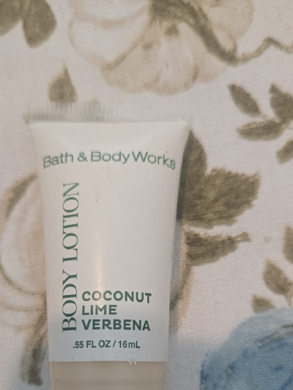 Bath & Body Works Coconut Lime Verbena Body Lotion - White with Green Text